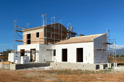 Aislamiento SATE en Biniali